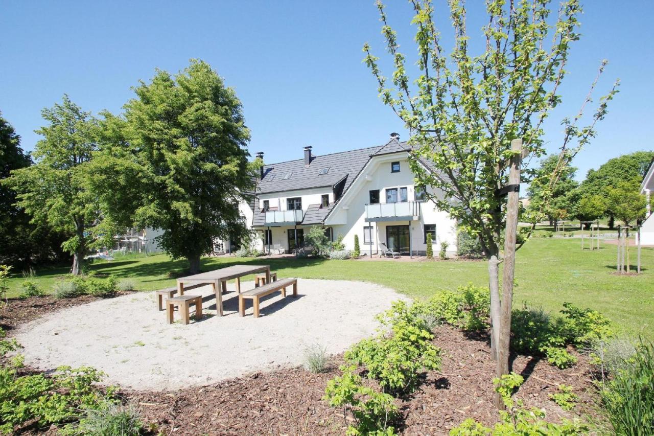 Apartamento Strandnahe Fewo Mit Terrasse, Gratis Nutzung Vom Ahoi Erlebnisbad Und Sauna In Sellin - Rex Rugia Fewo 13-2 Lobbe Exterior foto